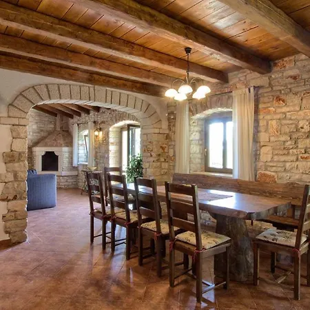 Vila Danieli I Kringa